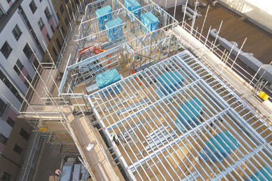 Mixed use of structural holow sections, light steel framing and composite floor slab as part of Metek's package.